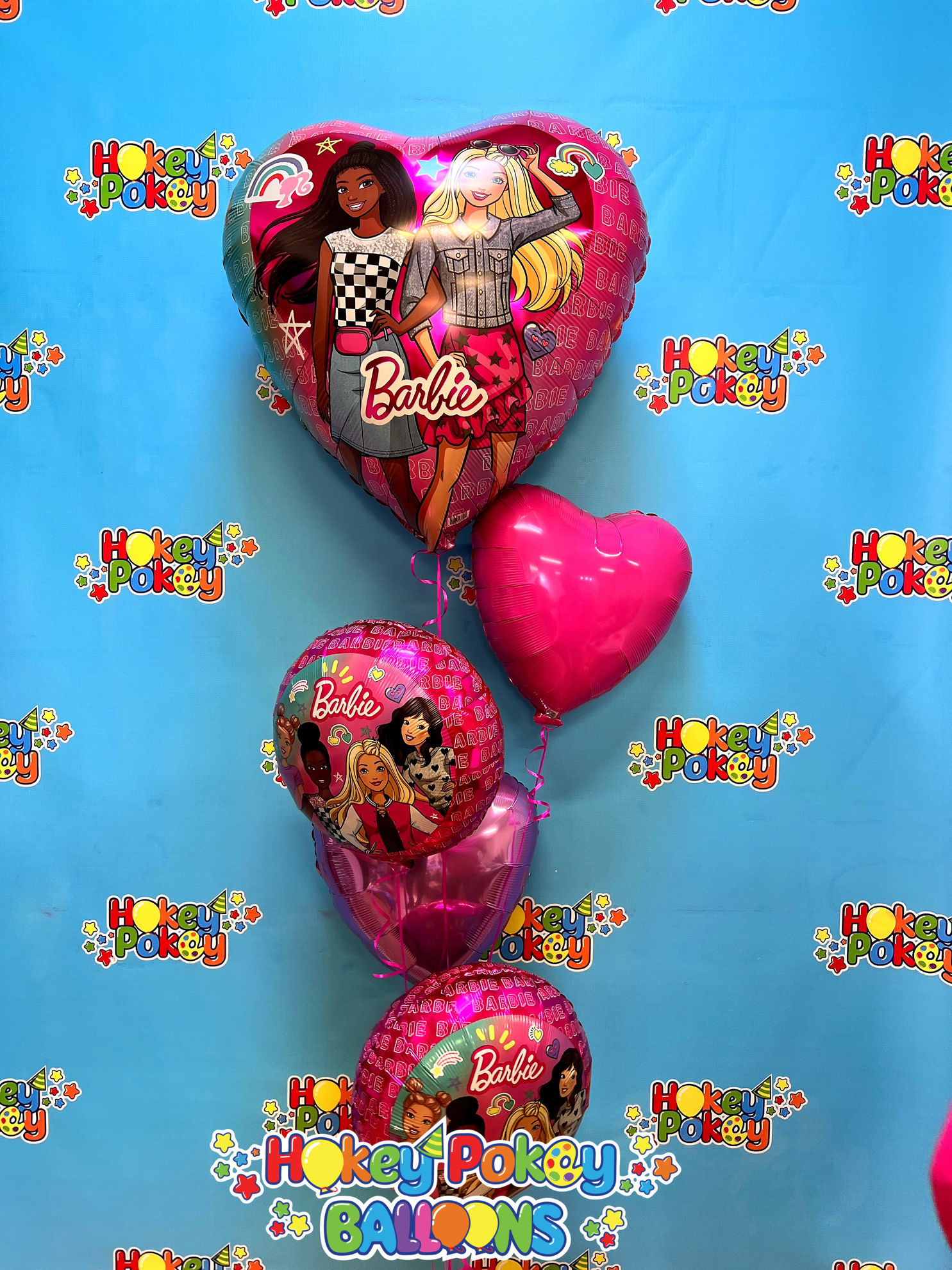 Picture of Barbie Dream Together Foil Balloon Bouquet (5pc)